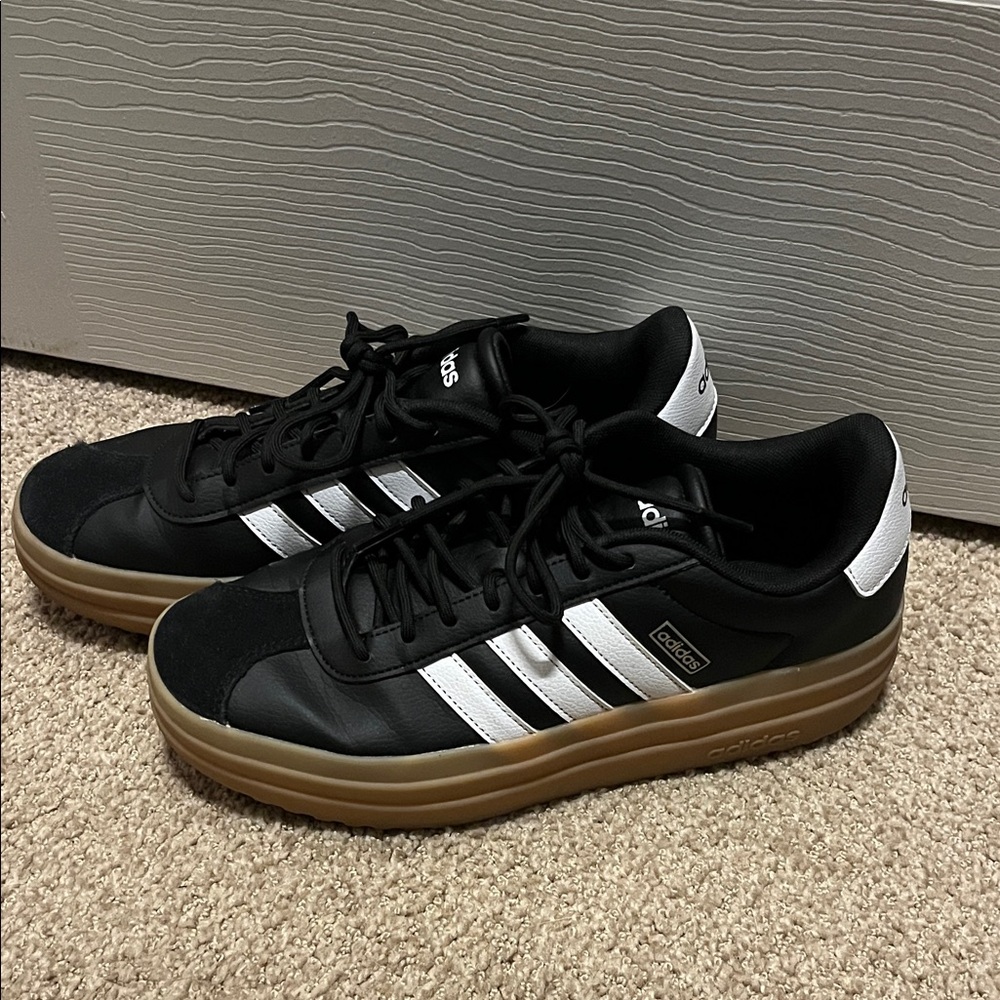 adidas vi court Black & White Gum-Soled Sneakers